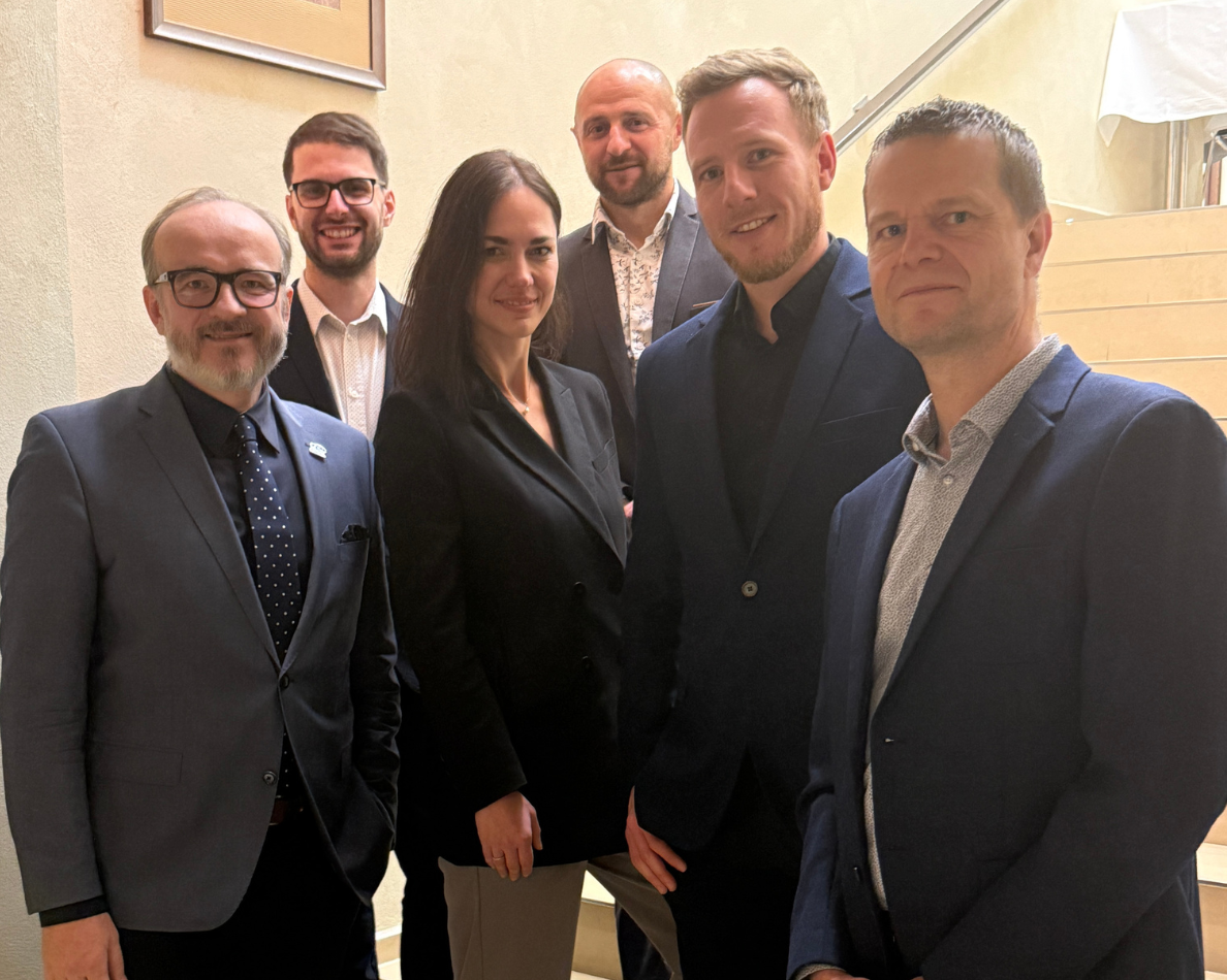 Oftalmologický seminář v Českých Budějovicích završil vzdělávací sezónu v Lexum